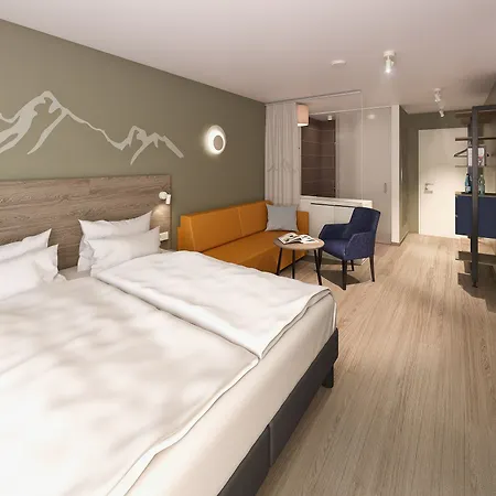 Hotell Aja 4*
